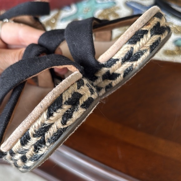 Brand New Toms Black Canvas Chevron Wedge Sandals Espadrille Ankle Strap Heels - Picture 10 of 14